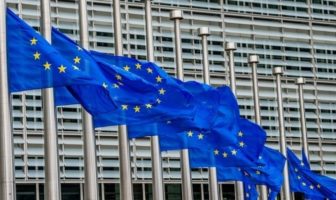 Η Κομισιόν ενέκρινε το ελληνικό πρόγραμμα 1,5 δισ. ευρώ για τη στήριξη ΜμΕ που επλήγησαν από τον κορονοϊό