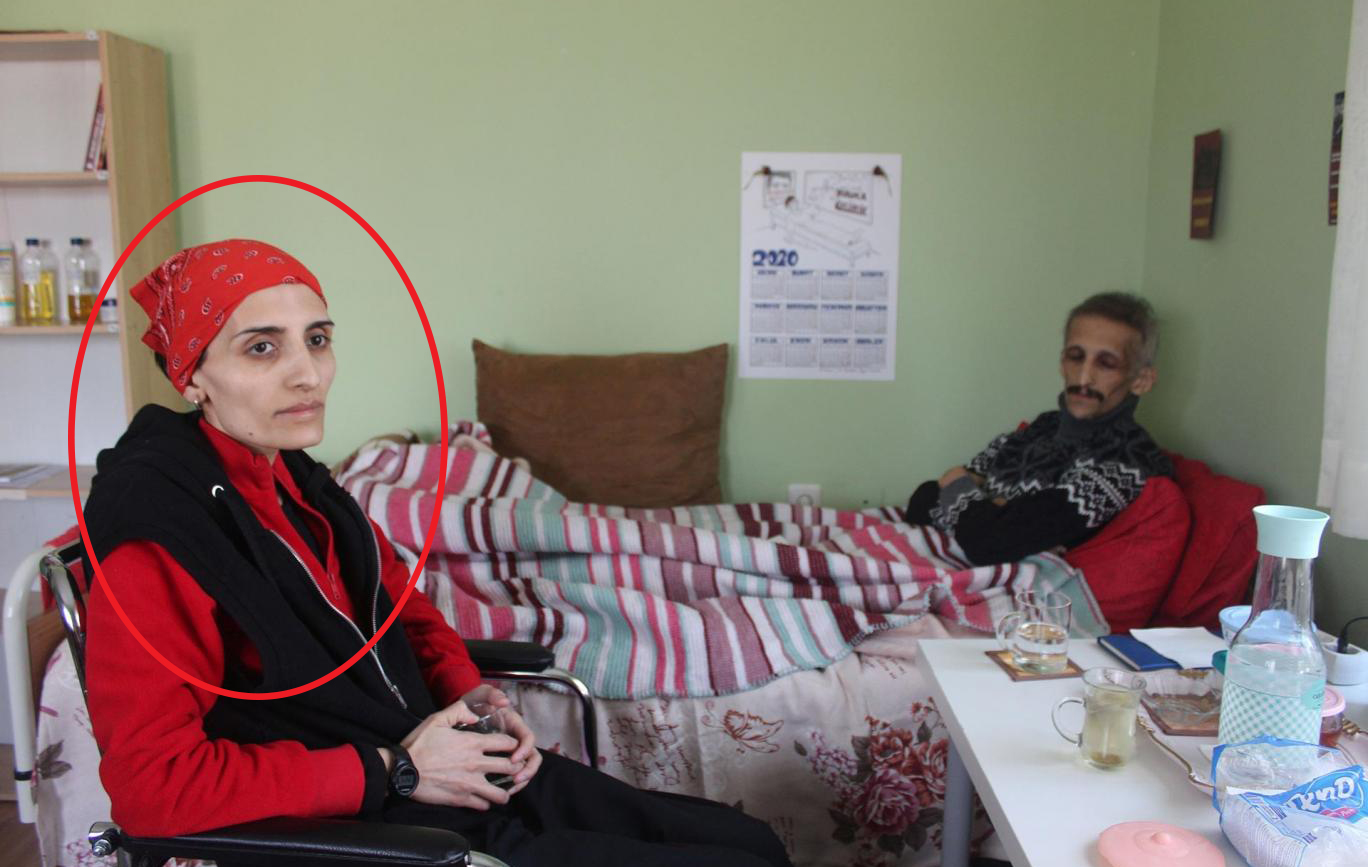 Πέθανε η Helin Bolek μετά από 288 ημέρες απεργίας πείνας- Ποια είναι η τραγουδίστρια των Grup Yorum που αντιστάθηκε στον Ερντογάν