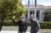 ΣΥΡΙΖΑ για τον συνωστισμό παρουσία Μητσοτάκη – Μπακογιάνη έξω από το Μαξίμου – “Λίγος σεβασμός στις θυσίες και την αγωνία των πολιτών δεν θα έβλαπτε”