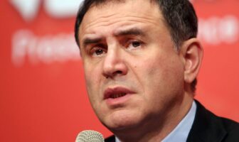 Ρουμπινί: Ετοιμαστείτε για 10 χρόνια ύφεσης και χρέους