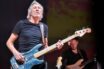 Ο Roger Waters παίζει το «Mother» και το χαρίζει στους θαυμαστές του (vid)