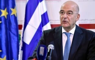 Δένδιας: Δεν θα μείνουμε αδρανείς εάν η Τουρκία στείλει πλοία νοτίως της Καρπάθου ή της Κρήτης- Αίτημα για κυρώσεις από την ΕΕ- Τι απαντά για την Αγία Σοφία