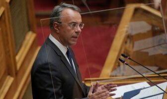 Χρ. Σταϊκούρας: Καθολικό lockdown ενός μήνα μειώνει το ΑΕΠ 2,5%-3%