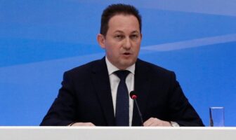 Στ. Πέτσας: Θετικό βήμα η συμφωνία για επανέναρξη διερευνητικών επαφών με την Τουρκία