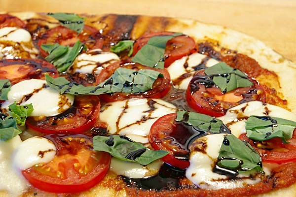 4 εύκολα και γρήγορα καλοκαιρινά φαγητά για να μην “λιώσετε” στην κουζίνα