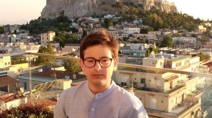 Σε 13χρονο μαθητή το πρώτο βραβείο σε παγκόσμιο διαγωνισμό ποίησης