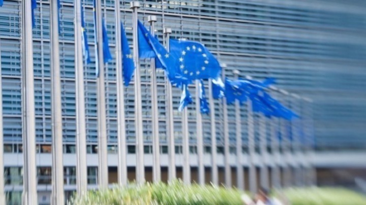 Κομισιόν: Παράταση ισχύος της γενικής ρήτρας διαφυγής αλλά με αυστηρή εποπτεία