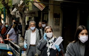 Πριν την εμφάνιση συμπτωμάτων το 40% των περιστατικών μετάδοσης του κοροναϊού
