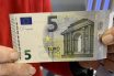Κυκλοφόρησαν τα νέα 5ευρα
