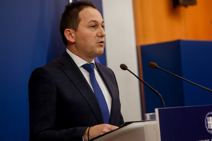 Στ. Πέτσας για ανασχηματισμό: “Νέα χρονιά, νέο ξεκίνημα”