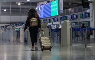 ΗΠΑ: Σε καραντίνα οι ταξιδιώτες από το εξωτερικό