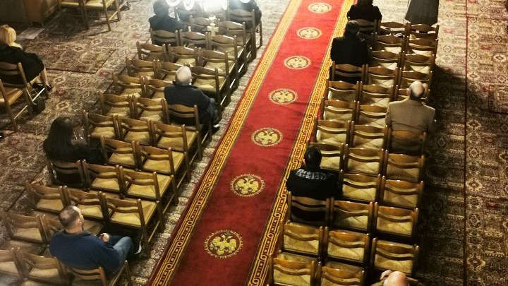 Παραλήρημα ιερέα στην Χαλκιδική: “ Όποιος κάνει εμβόλιο και φοράει μάσκα ακούει τον διάβολο” (vid)