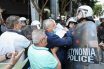 Στον πρόεδρο της ΠΟΕΔΗΝ η πρώτη δίωξη για τις διαδηλώσεις