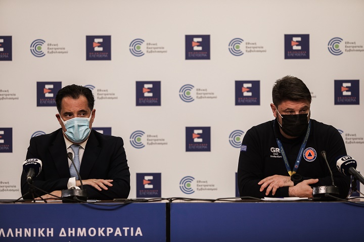 “Κόκκινες” και “κίτρινες” περιοχές – Τι θα ισχύει από το Σάββατο – Όλα τα νέα μέτρα που ανακοίνωσε η κυβέρνηση