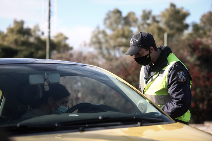 Lockdown: Αυστηροί έλεγχοι – 40 συλλήψεις – 1.279 παραβιάσεις των μέτρων το Σάββατο