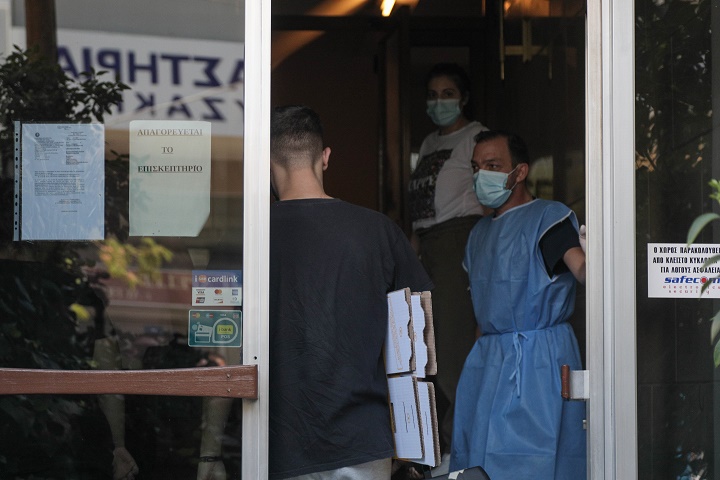 Προβληματισμός για την αύξηση των κρουσμάτων – Τα μισά είναι στην Αττική – Η γεωγραφική κατανομή σε όλη τη χώρα