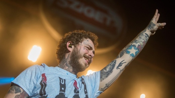 Ο Post Malone δωρίζει 10.000 Crocs σε ιατρικό και νοσηλευτικό προσωπικό στις ΗΠΑ