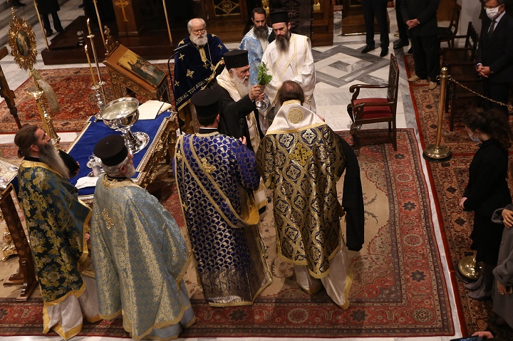 Σοκαριστική δήλωση του εκπροσώπου Τύπου της Ι.Σ. για τoν κοροναϊό: “Είμαστε 82&hellip;