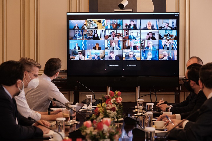 Η έξαρση των κρουσμάτων και τα μέτρα για την Αττική στη συνεδρίαση του υπουργικού συμβουλίου