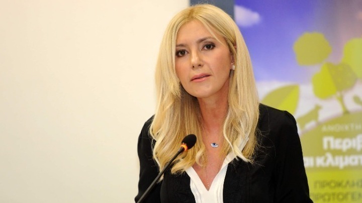 Αραμπατζή: Θα συνεχιστεί η στήριξη αγροτών – κτηνοτρόφων που επλήγησαν από την πανδημία