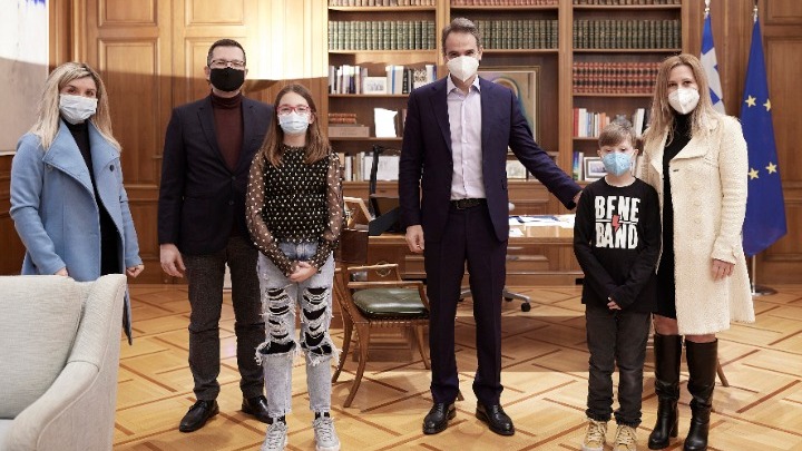 Συνάντηση του πρωθυπουργού με παιδιά που νίκησαν τον καρκίνο