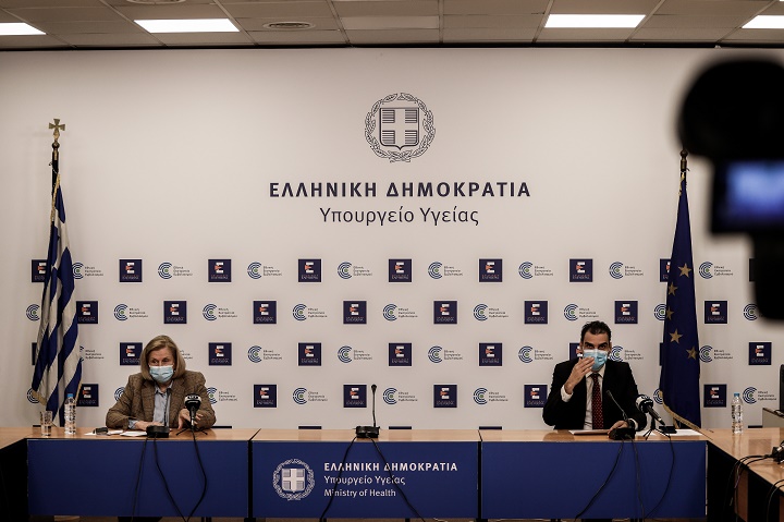 LIVE Η ενημέρωση για τον κοροναϊό και το πρόγραμμα εμβολιασμών