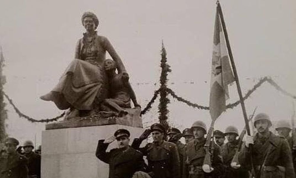 Νοσταλγός της μοναρχίας: Άγαλμα της Φρειδερίκης θέλει να βάλει στην πλατεία ο Δήμαρχος της Κόνιτσας