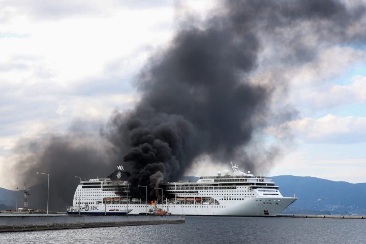 Κέρκυρα: Έσβησε η φωτιά σε κρουαζιερόπλοιο