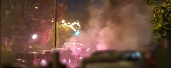Νέα Σμύρνη: Η μολότοφ από την Αστυνομία και ο ρόλος της “Ομάδας Αλήθειας” – Αποκαλυπτική έρευνα