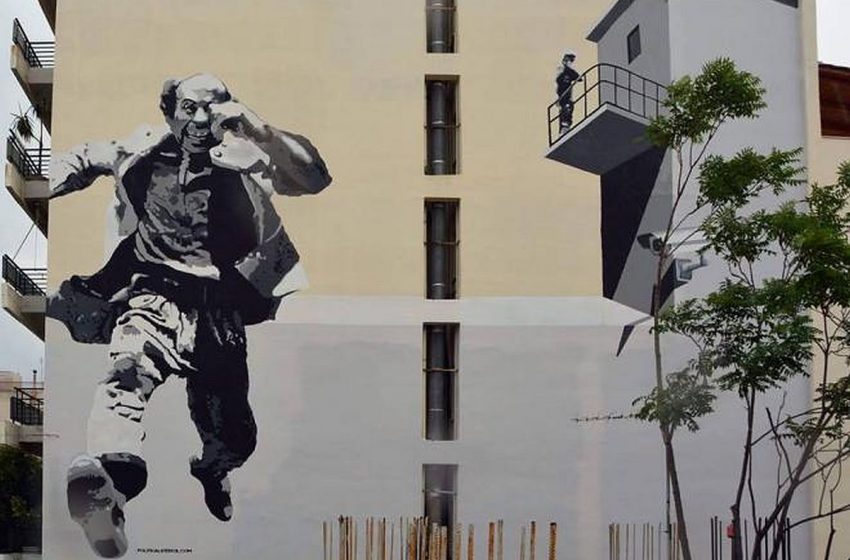 Σ. Σιδέρης/ Γιατί χαίρεται ο κόσμος και χαμογελά πατέρα;