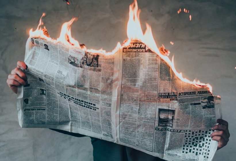 Οι Ιούδες (των media) φιλούν υπέροχα αλλά δεν φοράνε Boss