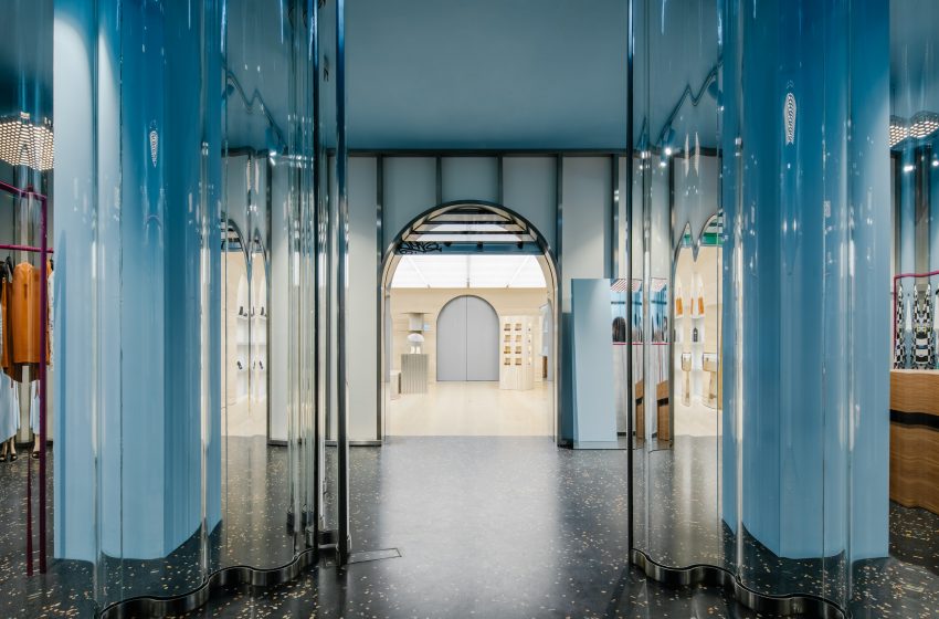 Off-White Paris, η νέα συνεργασία του Virgil Abloh με AMO