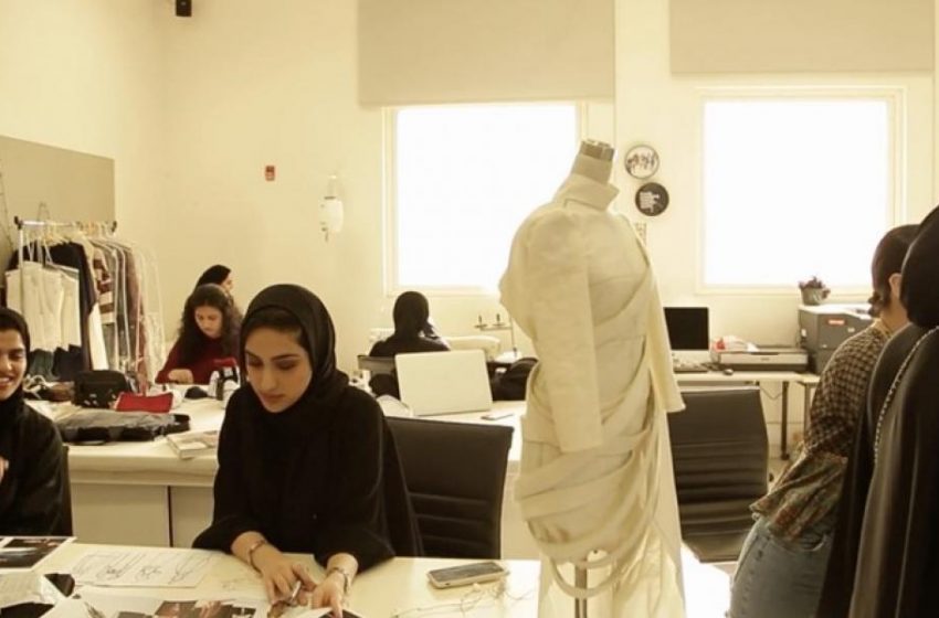 Farida Khelfa: Tαινία-ύμνος στις γυναίκες της Μέσης Ανατολής