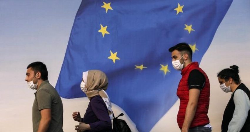 Περισσότερη συνεργασία και λογική το κλειδί για την αντιμετώπιση του νέου προσφυγικού