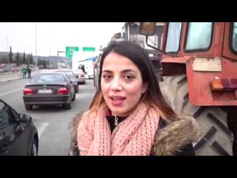 Οδοιπορικό του protothema.gr στα μπλόκα των αγροτών - YouTube