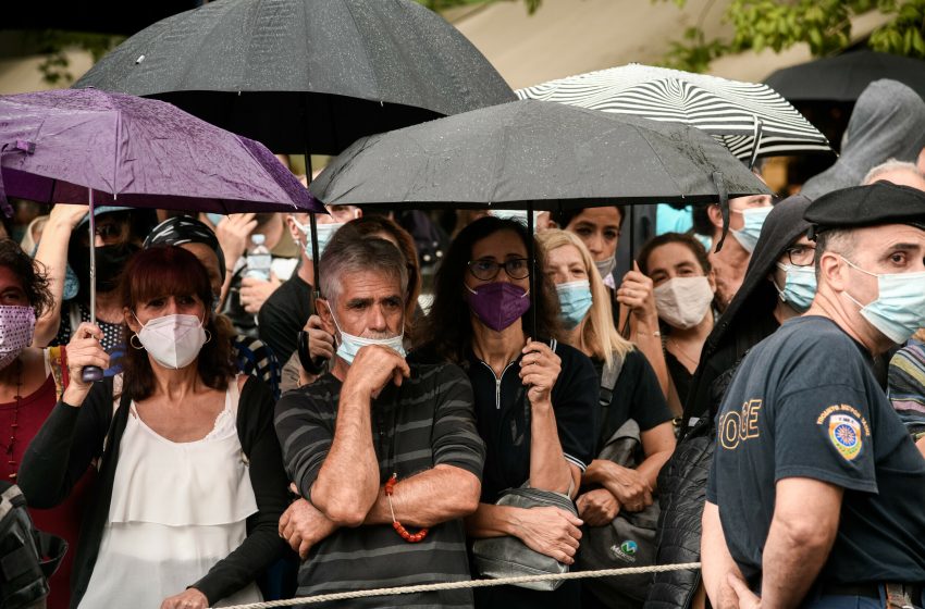 Και τώρα, συμβιβασμός με το κενό;