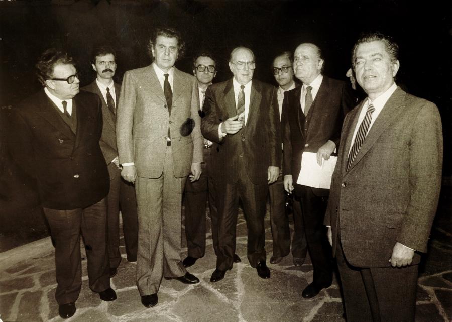 μίκης θεοδωράκης Παπανδρέου