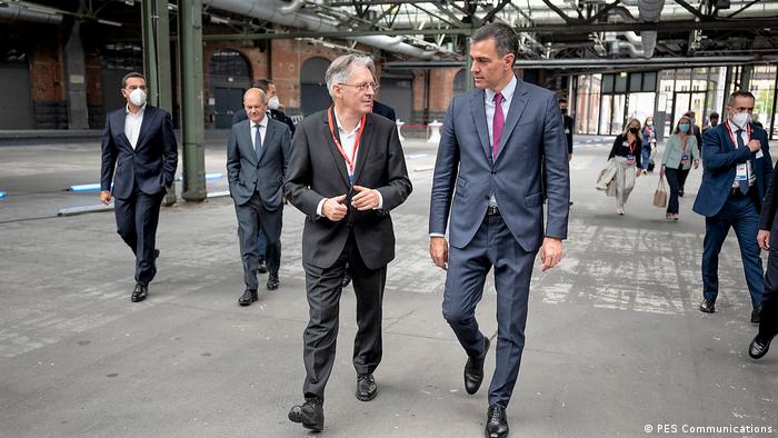 Διπλό μήνυμα στον Τσίπρα από το Βερολίνο #btw2021