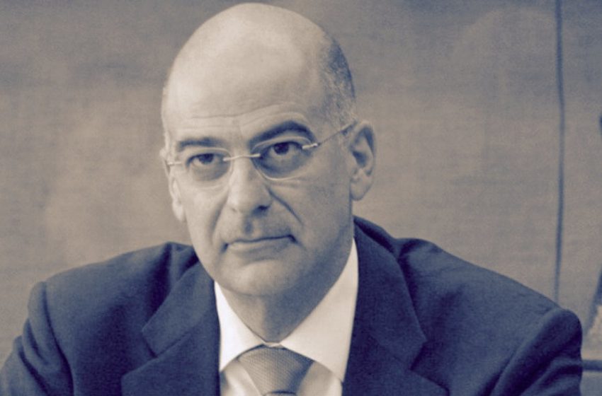 Ο Νίκος Δένδιας και η κλεψύδρα της Δημοκρατίας