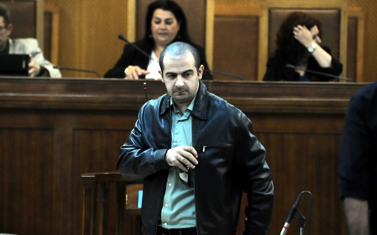 Οι “ό,τι κινείται σφάζεται” και η Δημοκρατία…