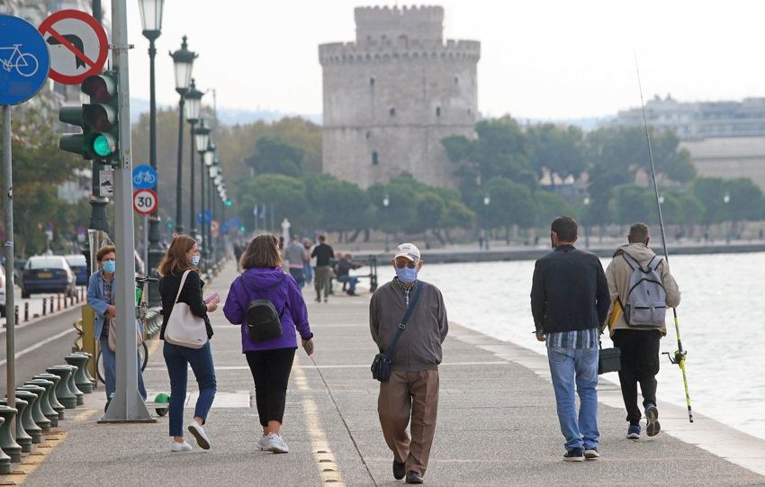 Ερευνα της διαΝΕΟσις: Οι Έλληνες μετά από 20 μήνες πανδημίας
