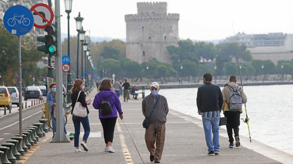 Ερευνα της διαΝΕΟσις: Οι Έλληνες μετά από 20 μήνες πανδημίας
