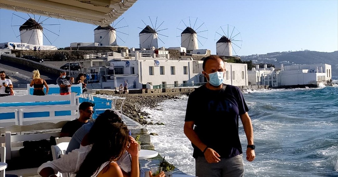 Γιγαντώνονται τα προβλήματα για τους επαγγελματίες του τουρισμού