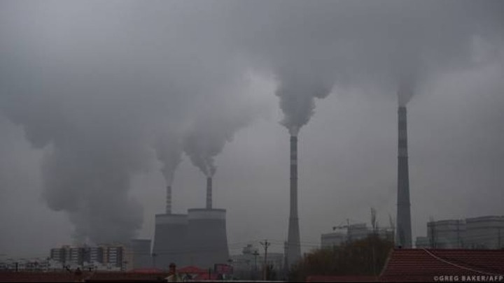 Οι πιο πλούσιοι εκπέμπουν περισσότερο διοξείδιο του άνθρακα