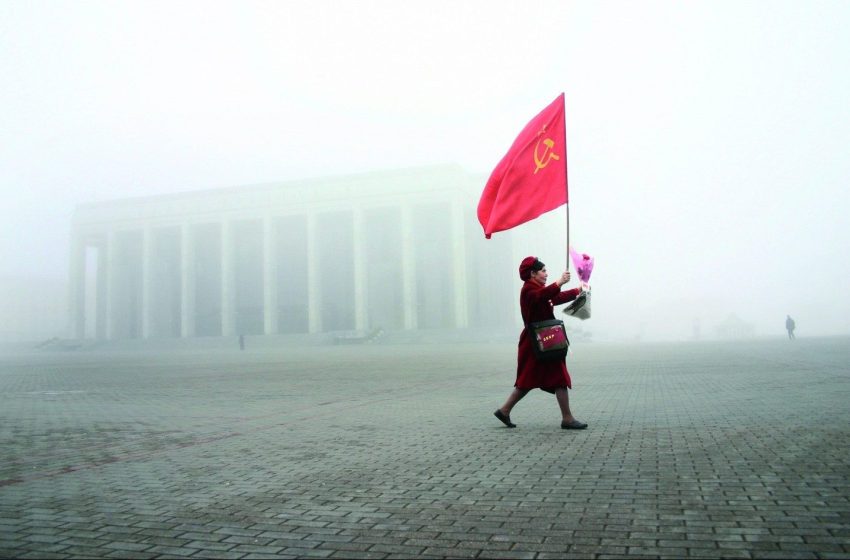 ΕΣΣΔ: 30 χρόνια μετά από μια πτώση και η επανάληψη των αιτιών για την επόμενη