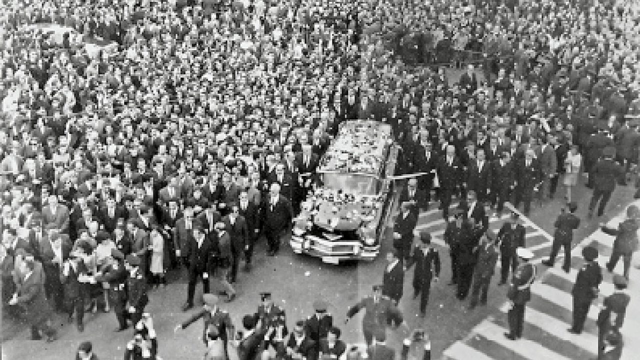 Η κηδεία που τρόμαξε τη Χούντα