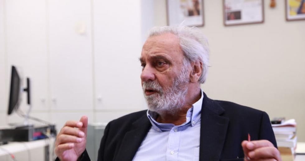 Αντώνης Λιάκος / O πρώιμος, ο ύστερος και ο διαρκής Τσουκαλάς