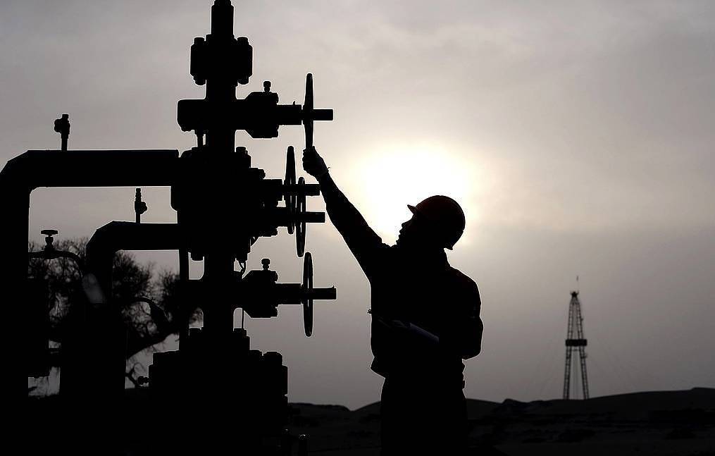 Bloomberg: Η Ευρώπη χάνει το τρένο του φετινού χειμώνα για το φυσικό αέριο