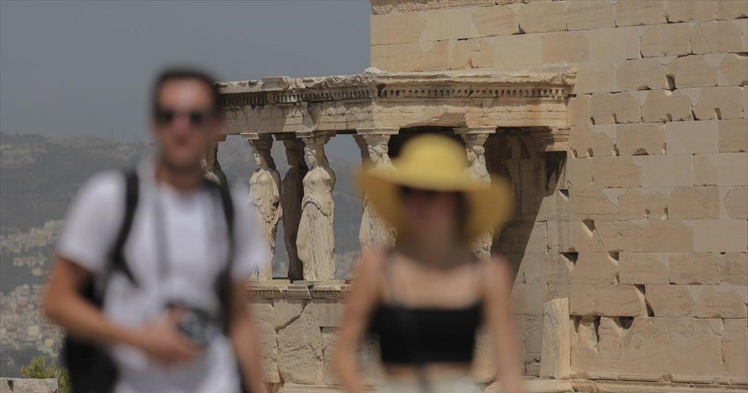 Τράπεζα της Ελλάδος: Άλμα 92,1% στις τουριστικές εισπράξεις στο οκτάμηνο