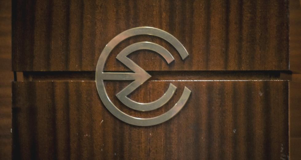 Ενώσεις Συντακτών και ΠΟΕΣΥ καταδικάζουν τη σύλληψη δημοσιογράφων και οπερατέρ στη Λάρισα